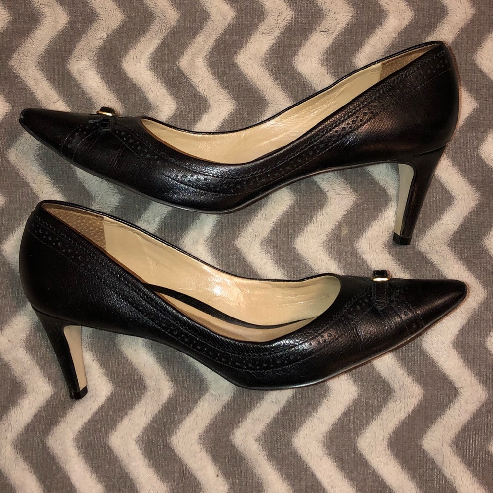 Talbots Black Leather Texture size 9 & 1/2  heels